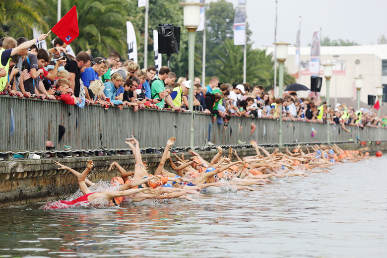 Schwimmstart am Nordufer des Maschsee/Hannover.